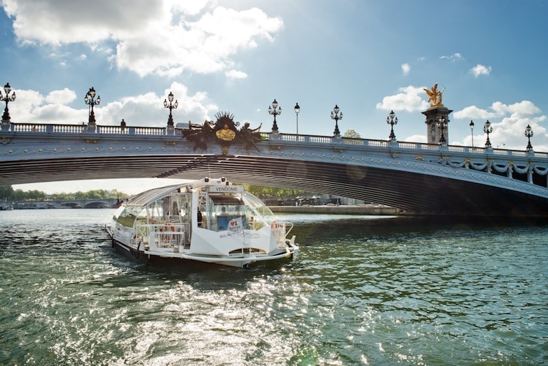 batobus river cruise paris